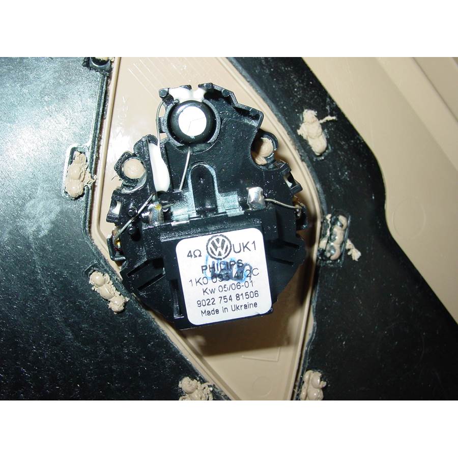 2006 Volkswagen Rabbit Rear door tweeter location
