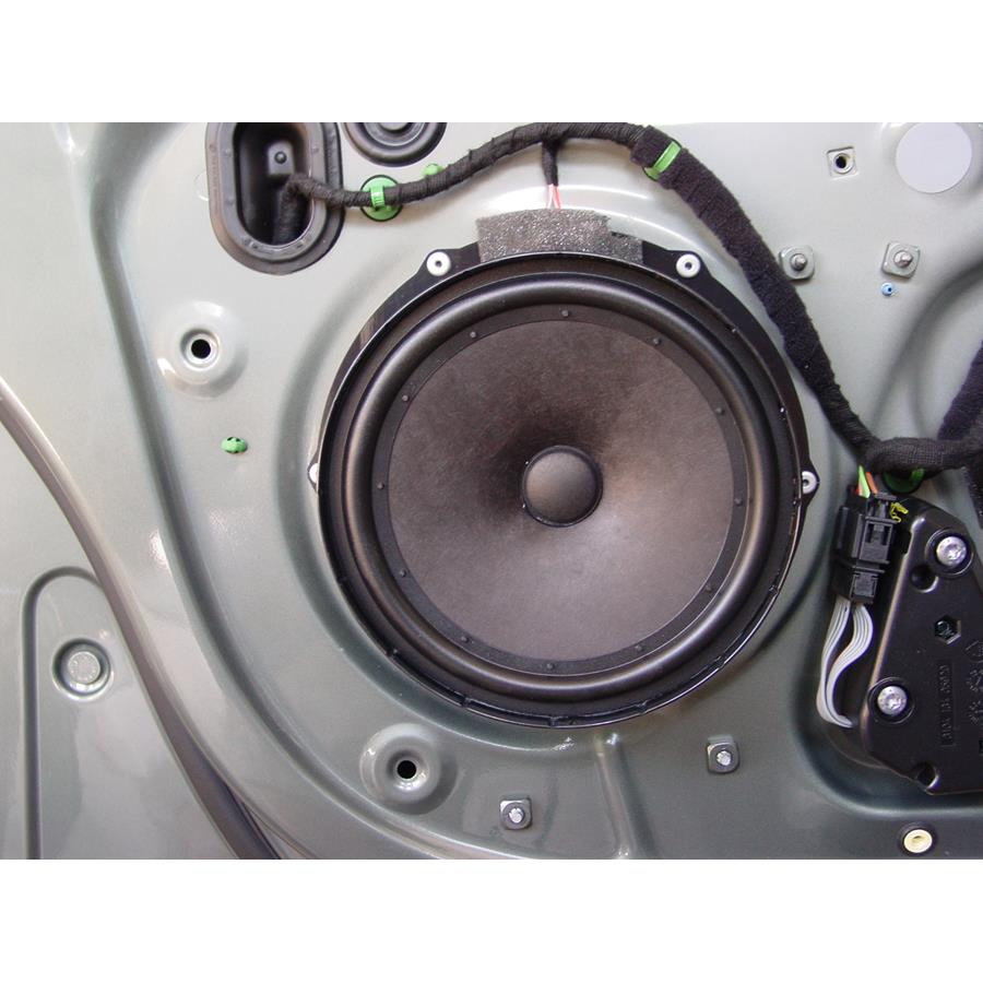 2008 Volkswagen R32 Front door woofer