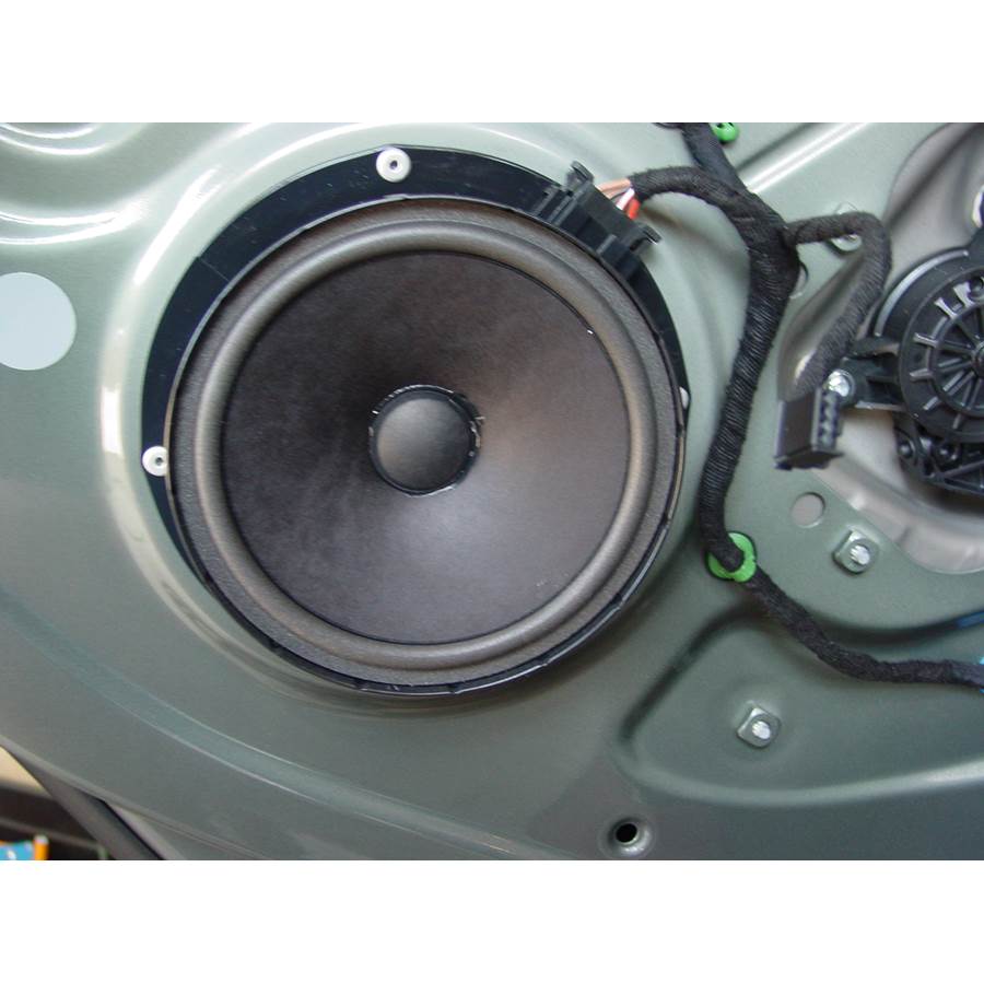 2006 Volkswagen Rabbit Rear door woofer