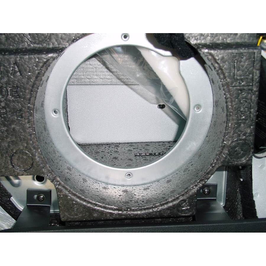 2000 Volkswagen Golf Mid-rear speaker removed