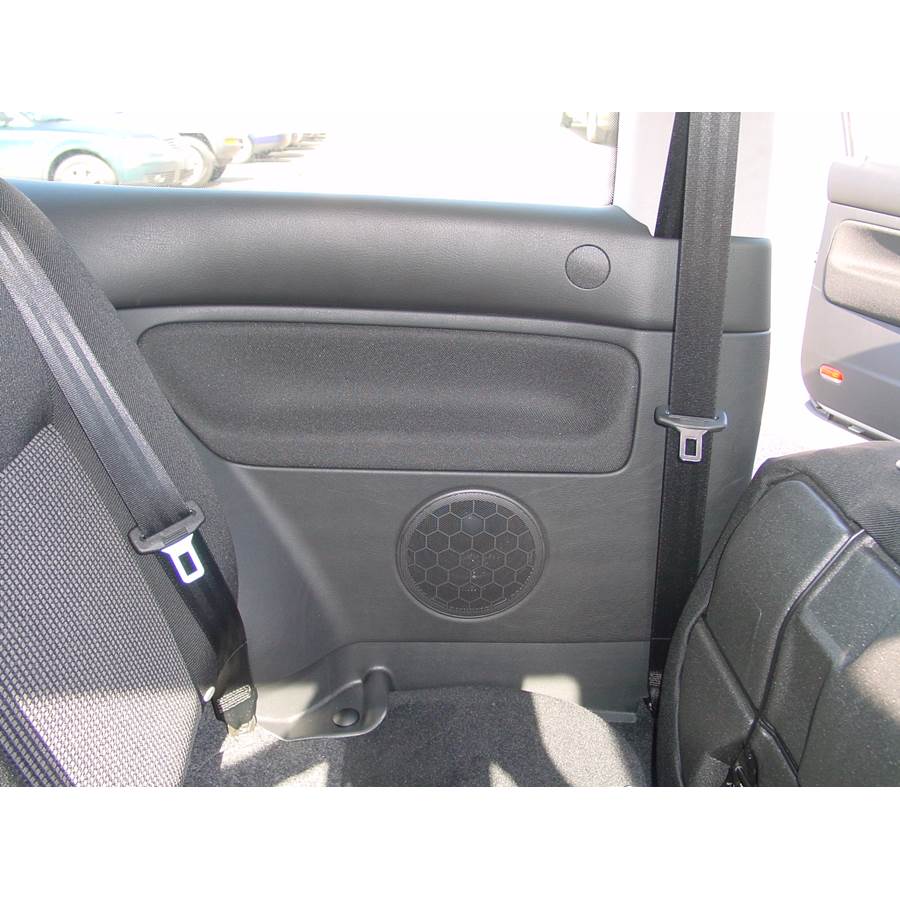 2000 Volkswagen Golf Mid-rear speaker location