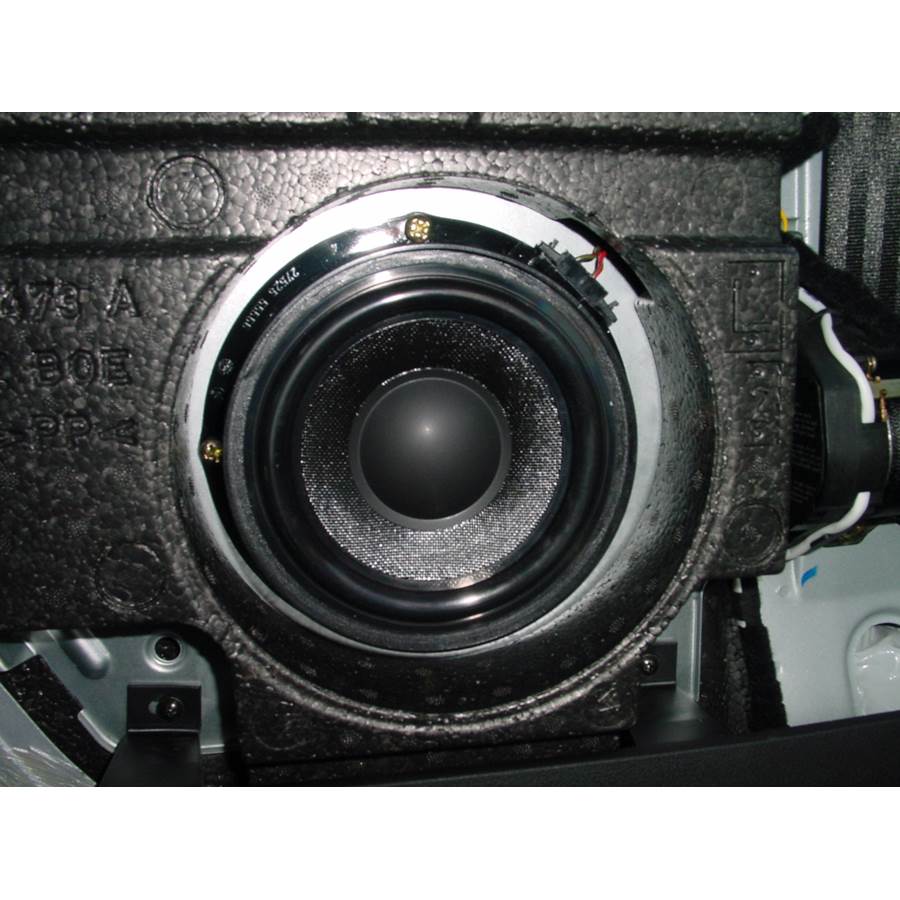2001 Volkswagen Golf Mid-rear speaker