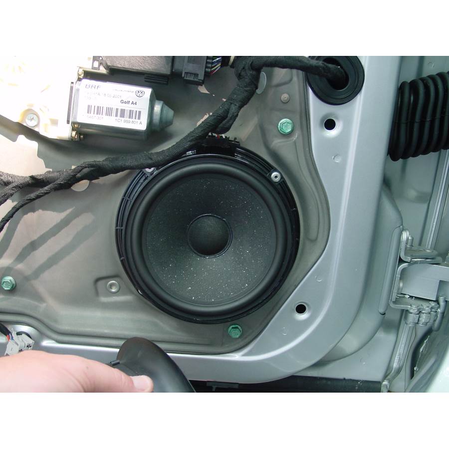 2000 Volkswagen Jetta Front door woofer