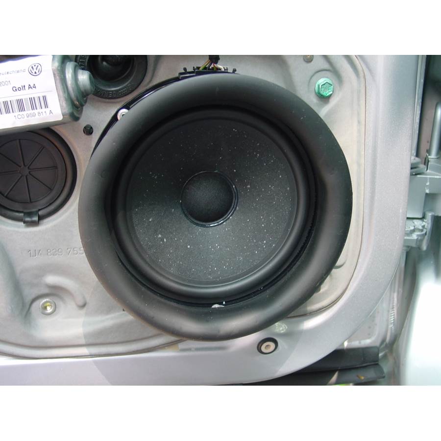 2005 Volkswagen Jetta Rear door woofer