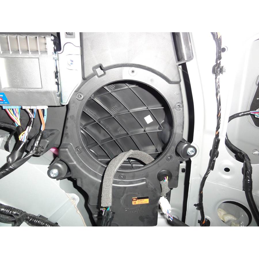 2020 Toyota 4Runner Far-rear side speaker removed