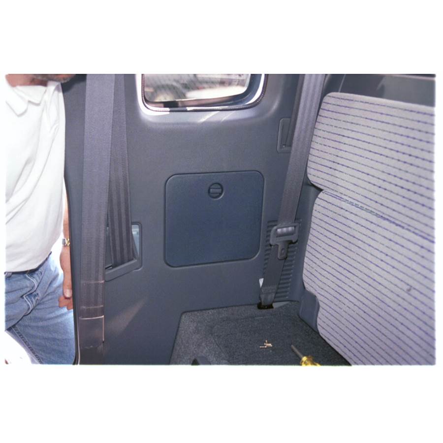 2000 Toyota Tacoma Rear cab speaker location