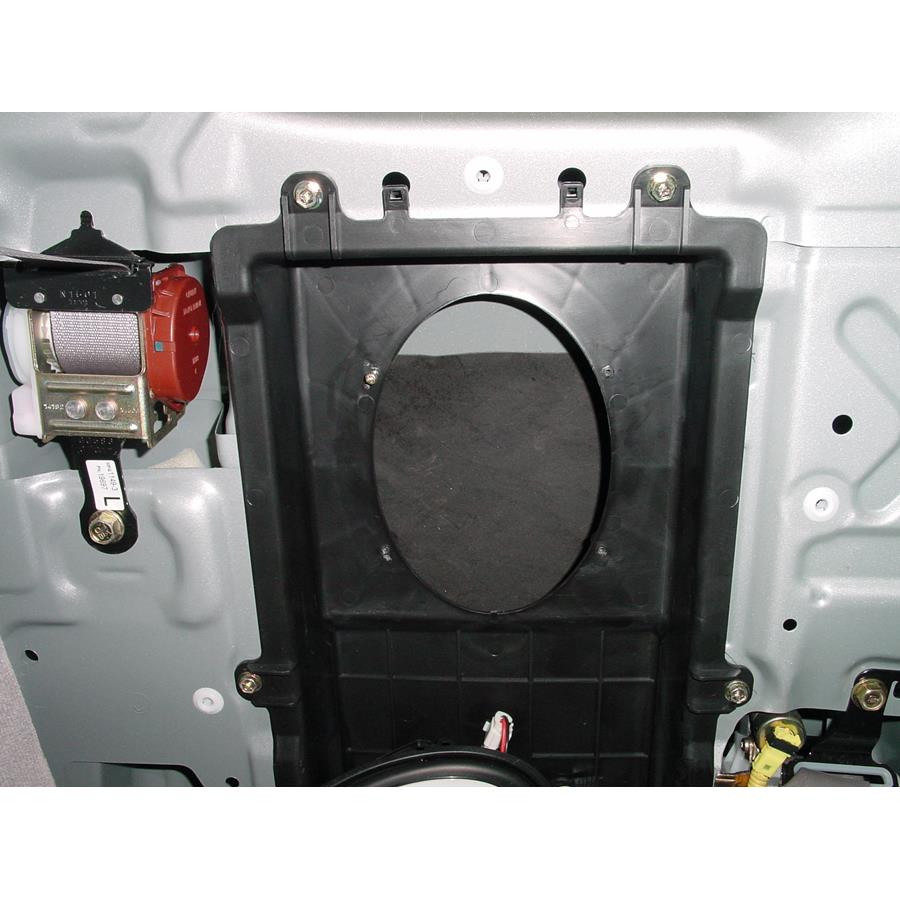 2004 Toyota Tacoma Rear cab speaker removed