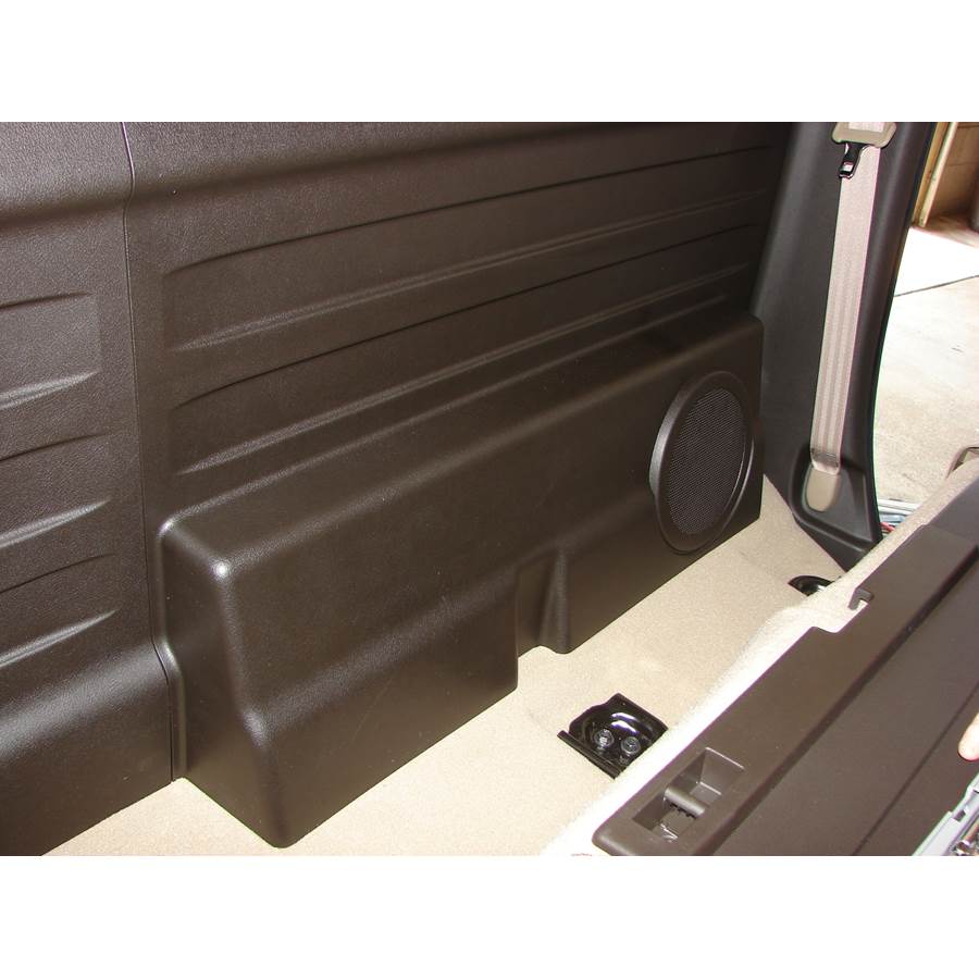 2012 Toyota Tundra Rear cab speaker location