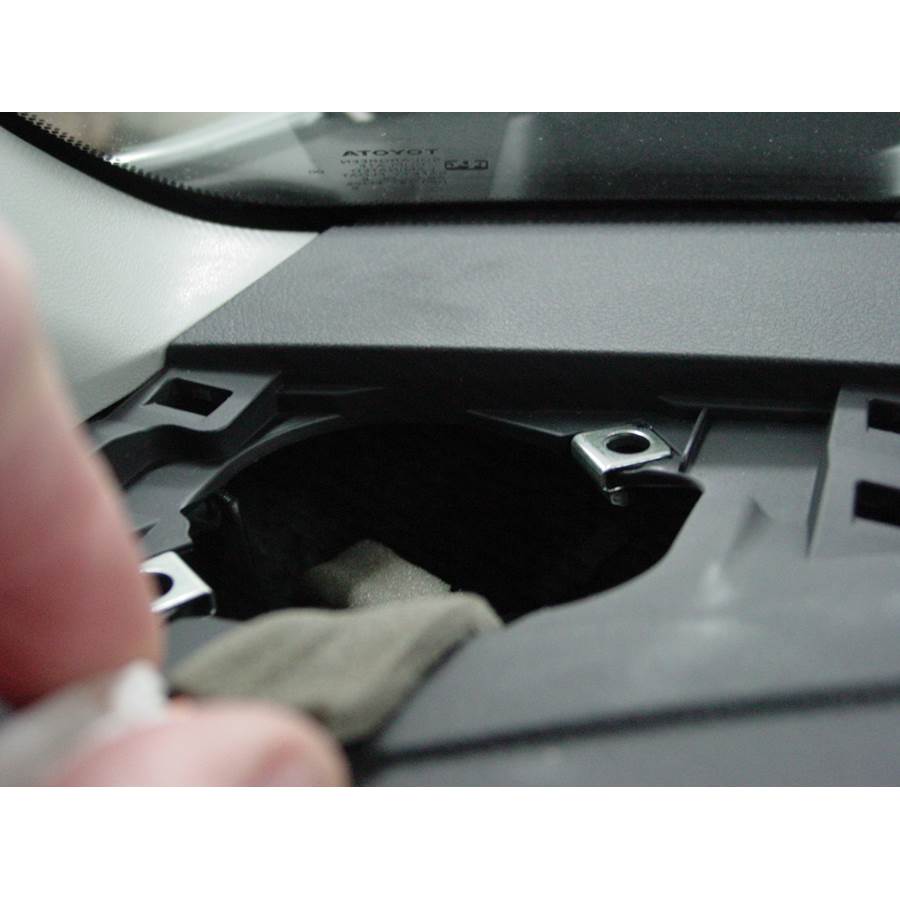2008 Toyota Tundra Dash speaker removed