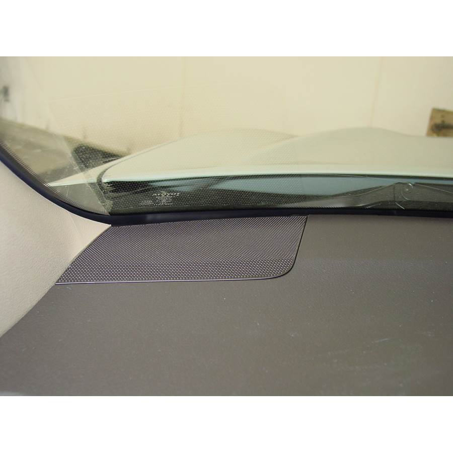 2010 Toyota Highlander Dash speaker location