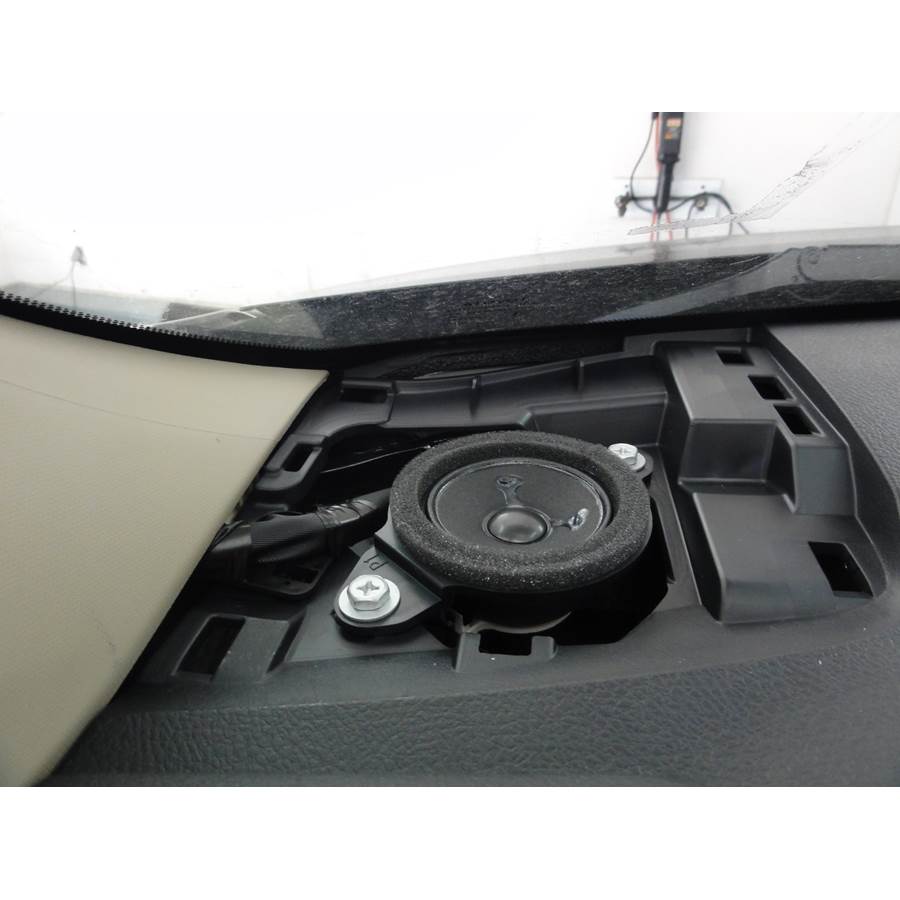 2013 Toyota Camry Hybrid Dash speaker