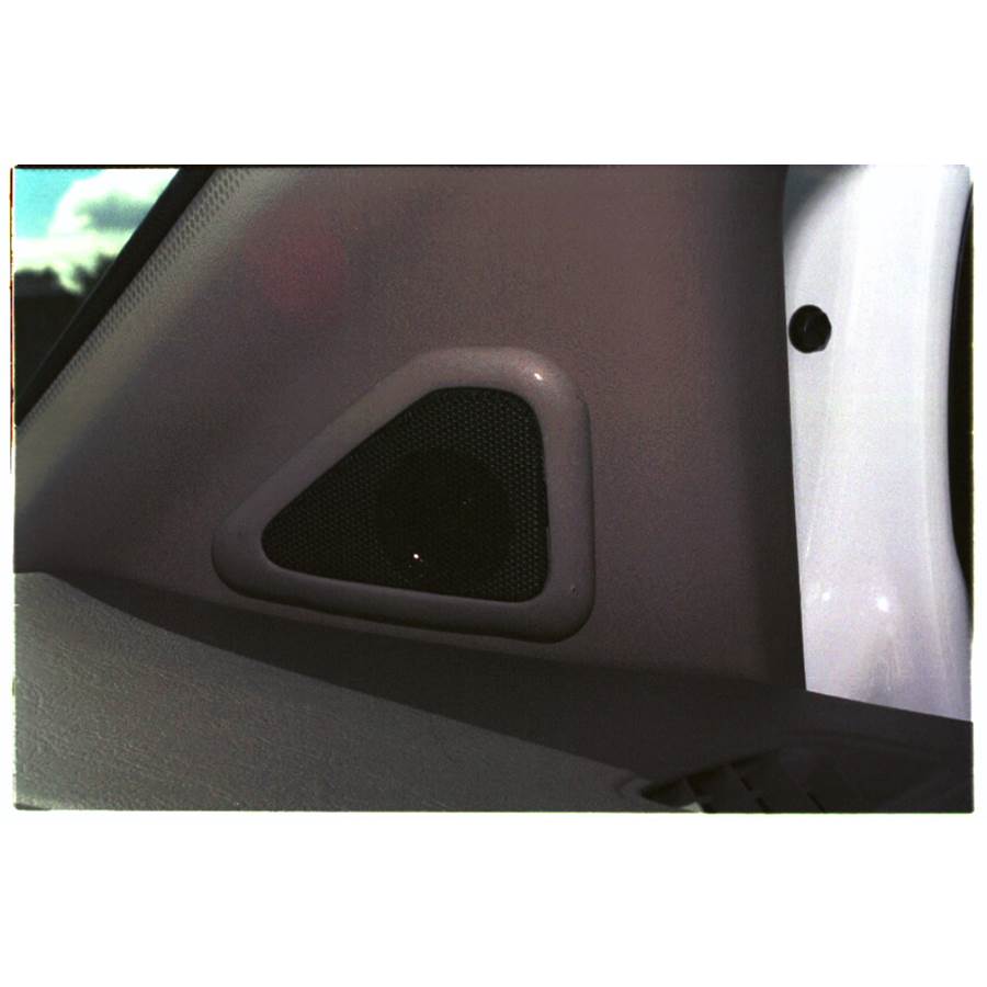 1999 Toyota Sienna Front pillar speaker location