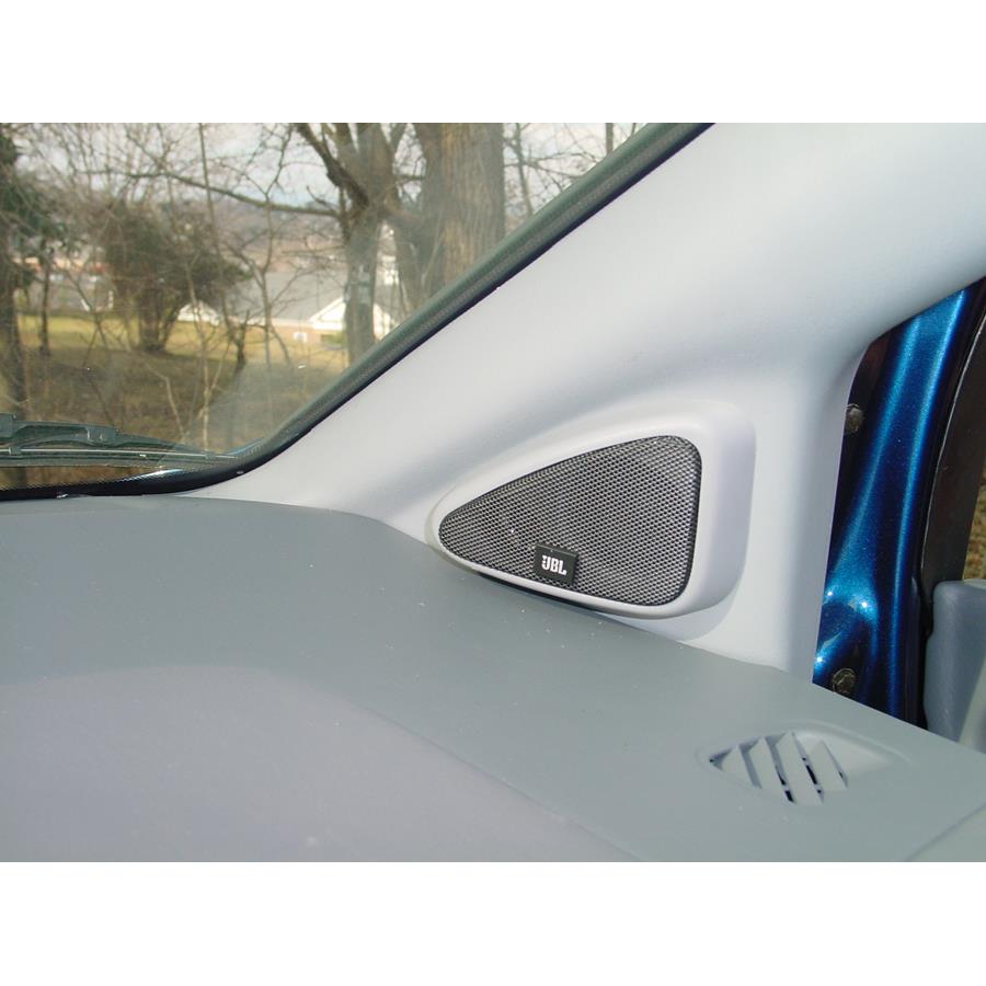 2003 Toyota Sienna Front pillar speaker location
