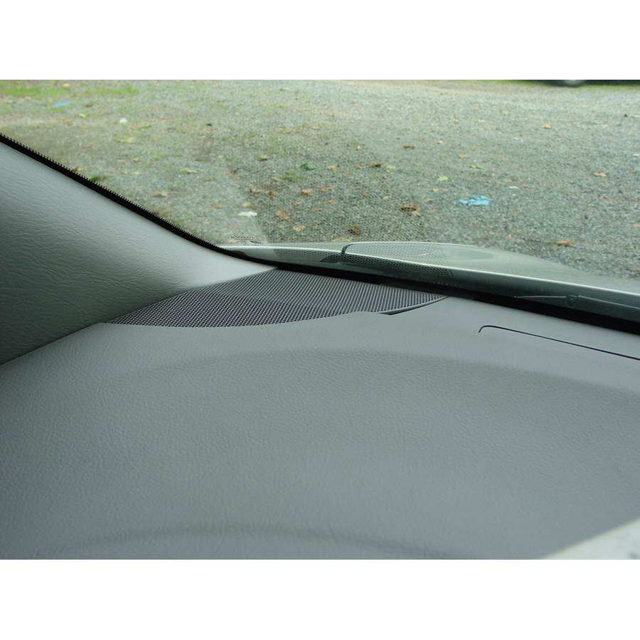2009 Toyota Sienna Dash speaker location