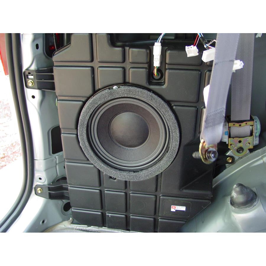 2004 Toyota Sienna Far-rear side speaker