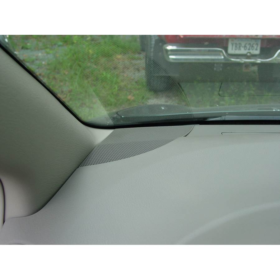 2006 Toyota Sienna Dash speaker location