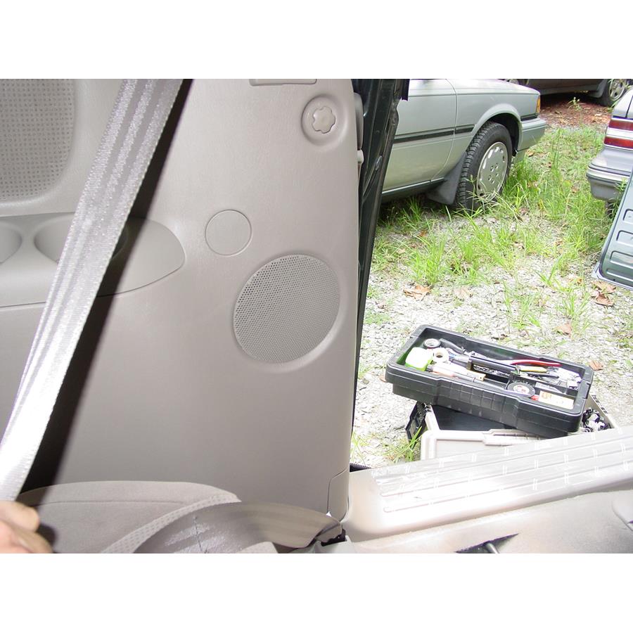 2010 Toyota Sienna Mid-rear speaker location
