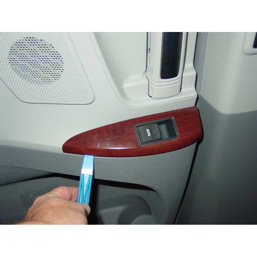 2012 Toyota Sienna Rear door tweeter location