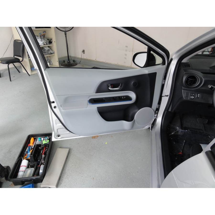 2015 Toyota Prius C Front door speaker location