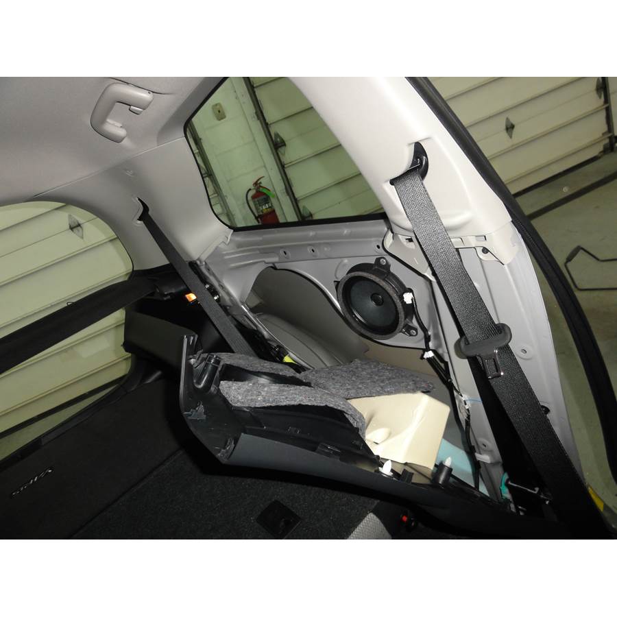 2013 Toyota Yaris Rear side panel speaker
