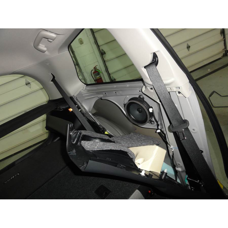 2015 Toyota Yaris Rear side panel speaker