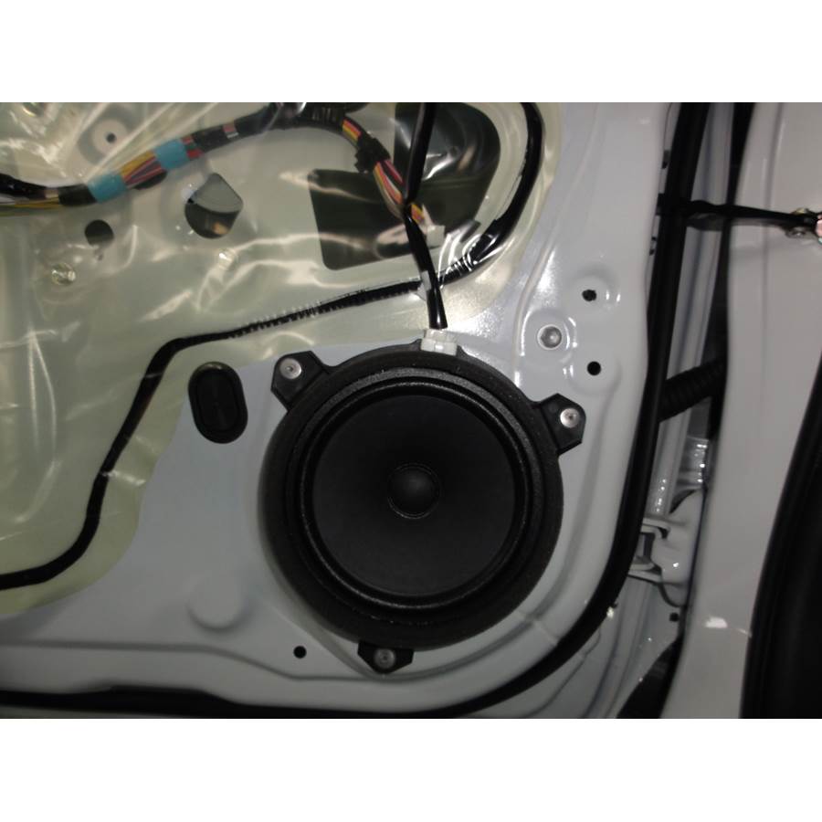 2013 Toyota Yaris Front door speaker
