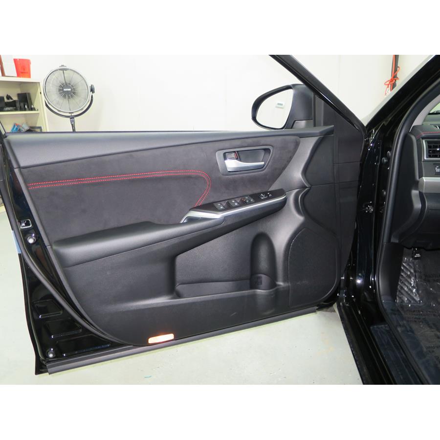2016 Toyota Camry Front door speaker location