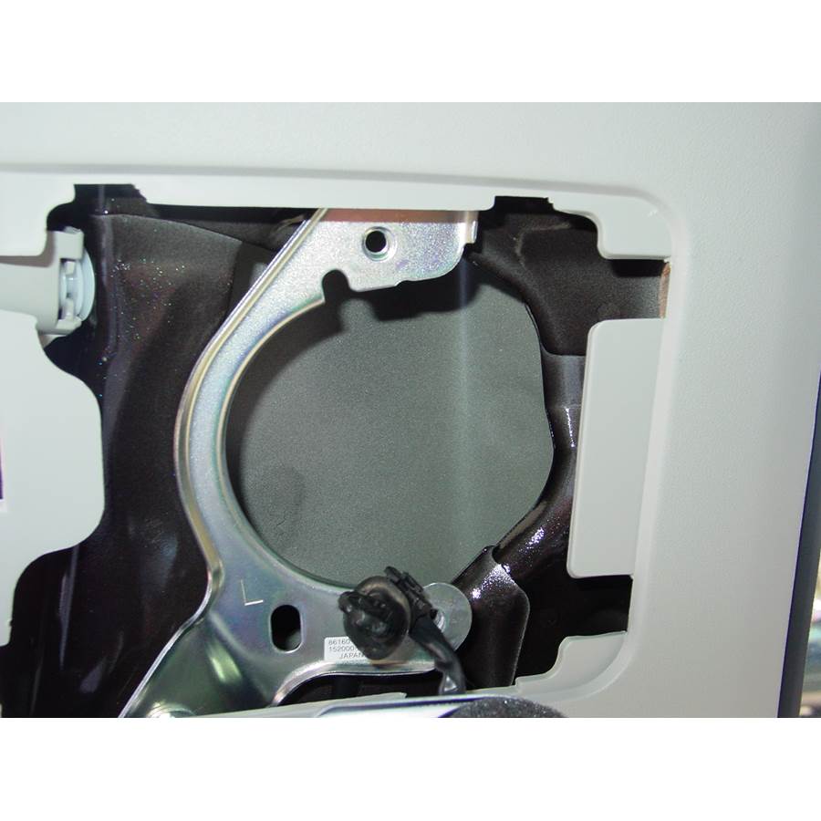 2010 Toyota FJ Cruiser Rear pillar speaker removed
