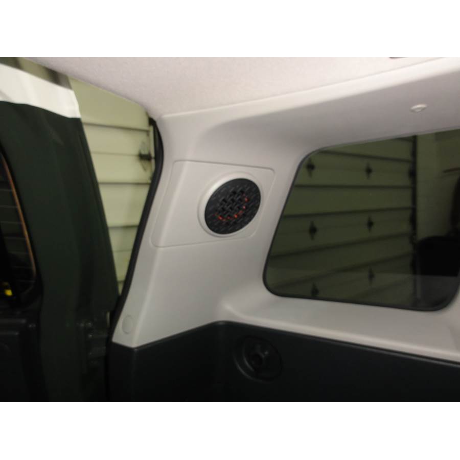 2011 Toyota FJ Cruiser Rear pillar speaker location