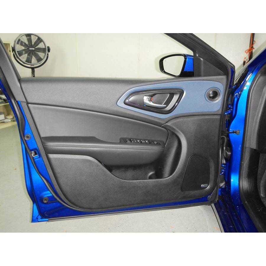 2015 Chrysler 200 Front door speaker location