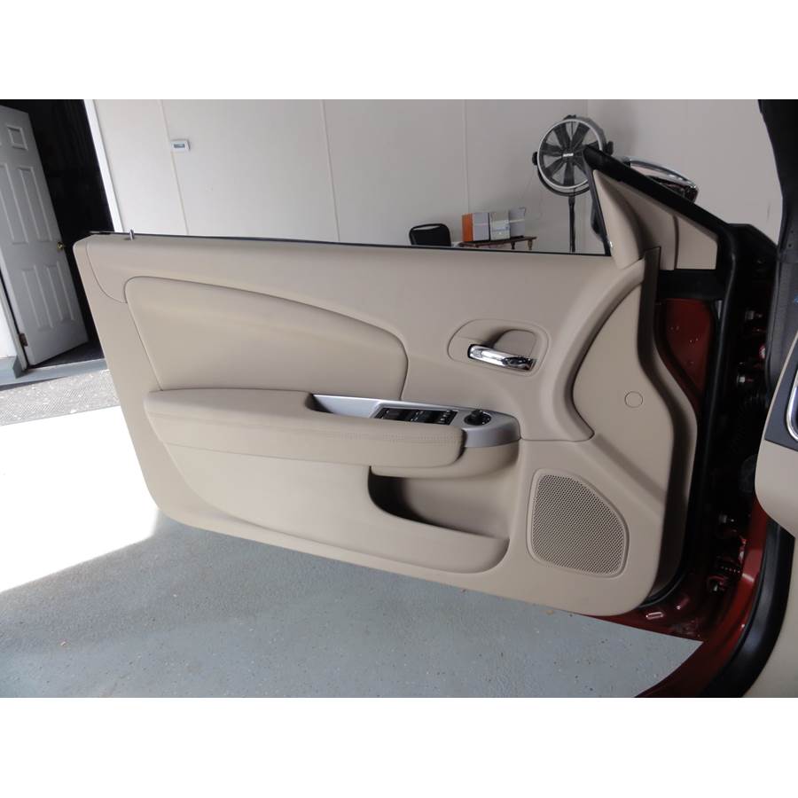 2013 Chrysler 200 Front door speaker location