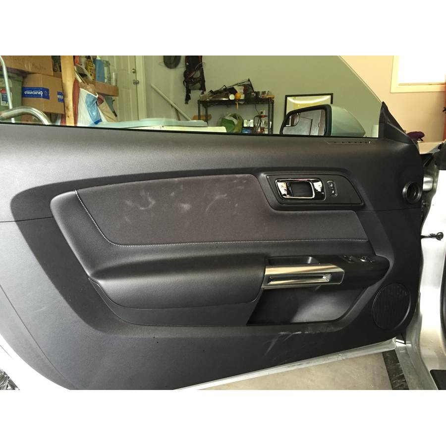 2015 Ford Mustang Front door speaker location