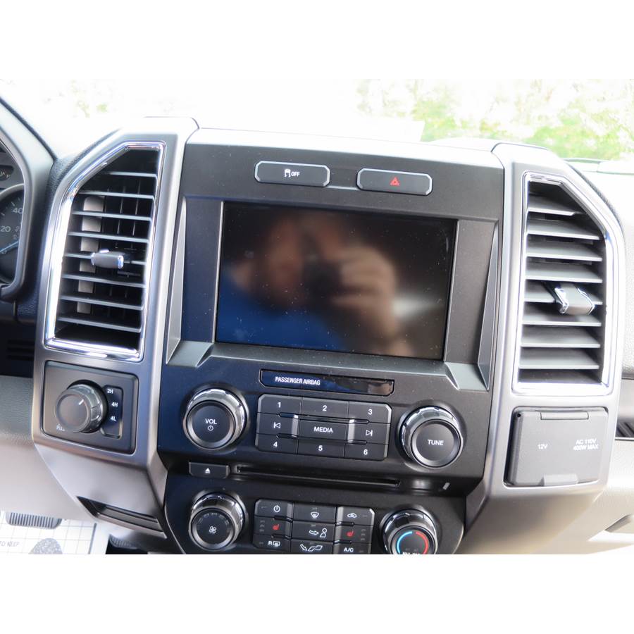 2016 Ford F-150 Limited Factory Radio
