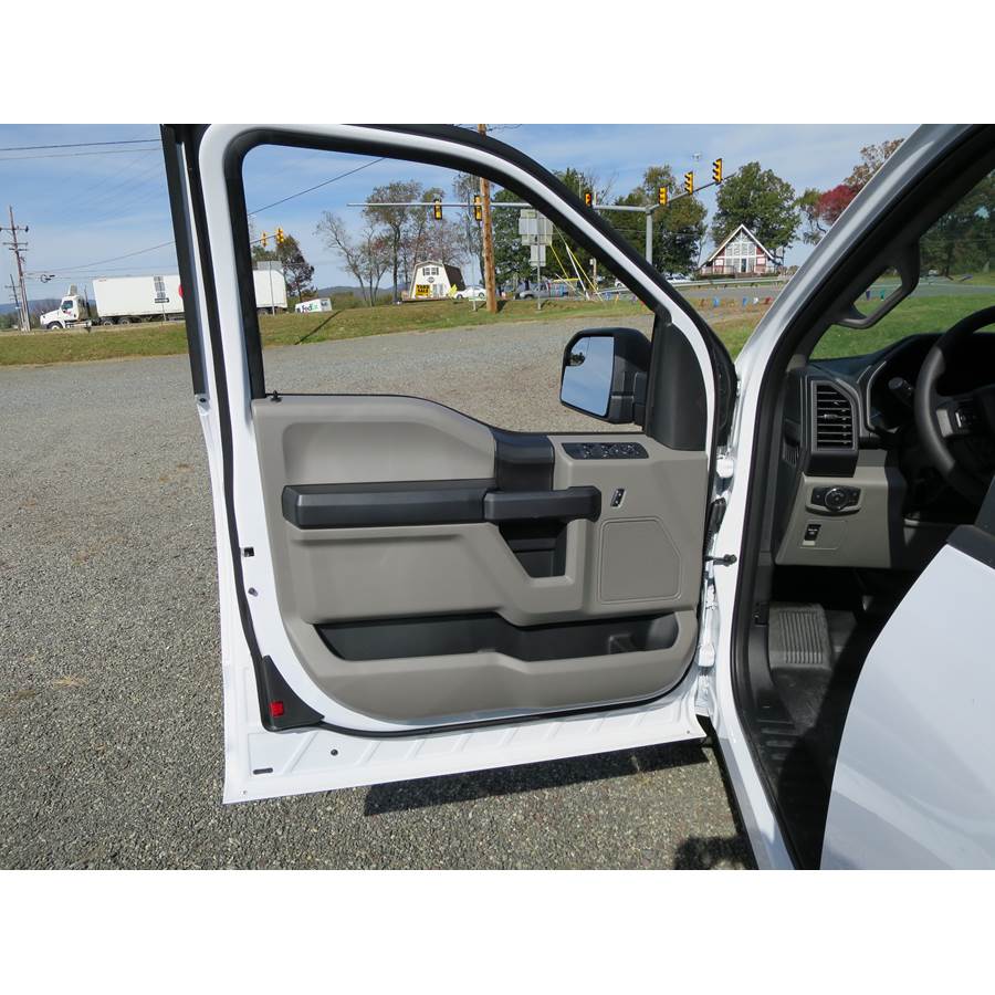 2015 Ford F-150 Platinum Front door speaker location