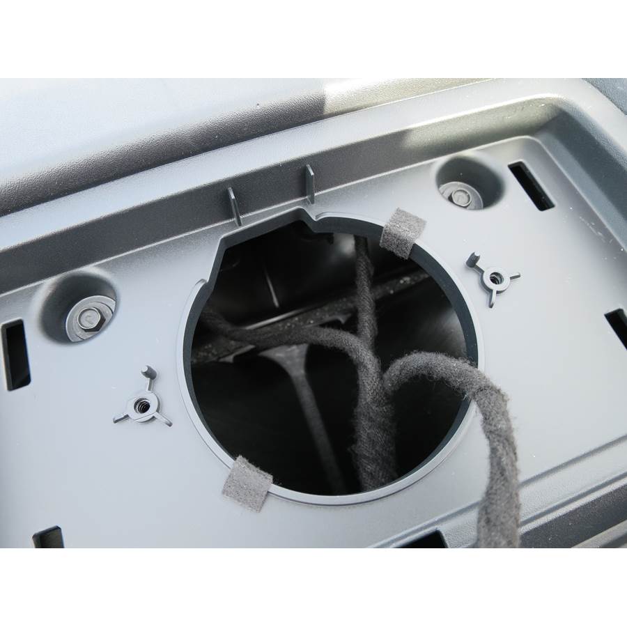 2019 Ford F-350 Platinum Center dash speaker removed