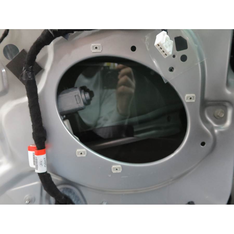 2019 Ford Explorer Front door woofer removed