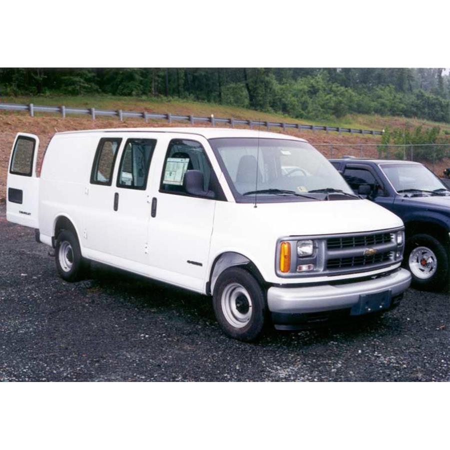2000 Chevrolet Express Exterior