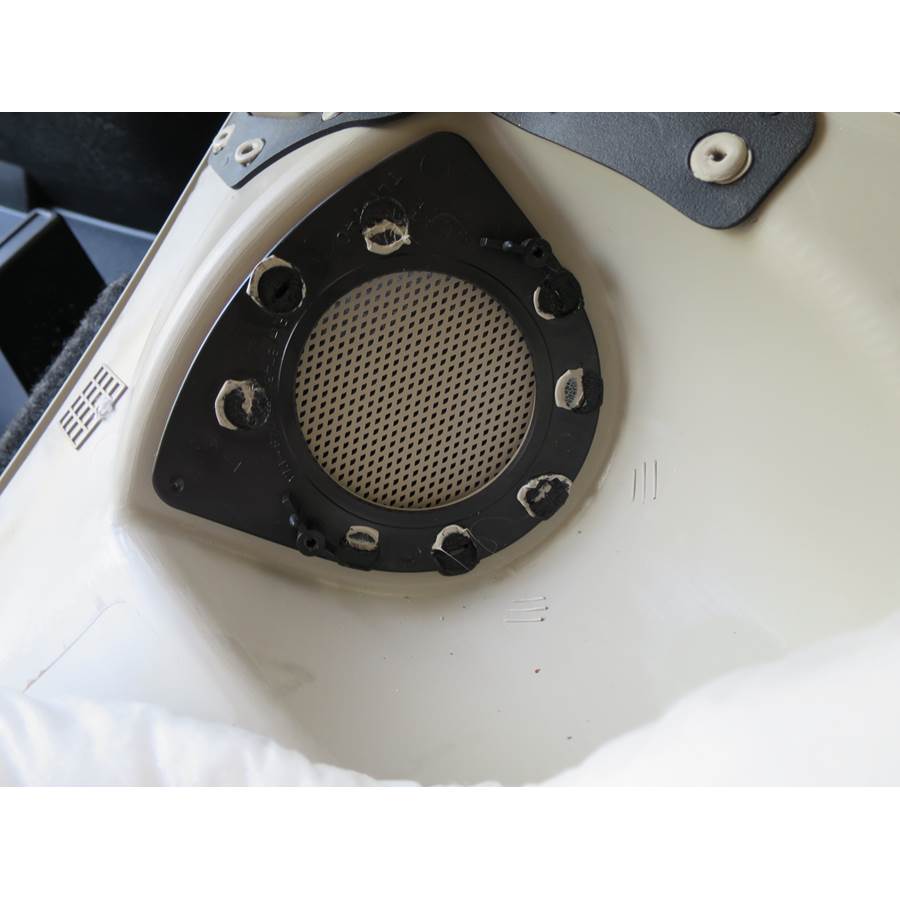 2014 Ford Edge Rear pillar speaker removed