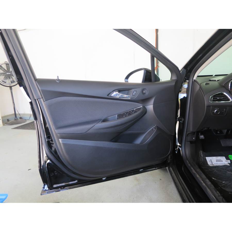 2018 Chevrolet Cruze Front door speaker location