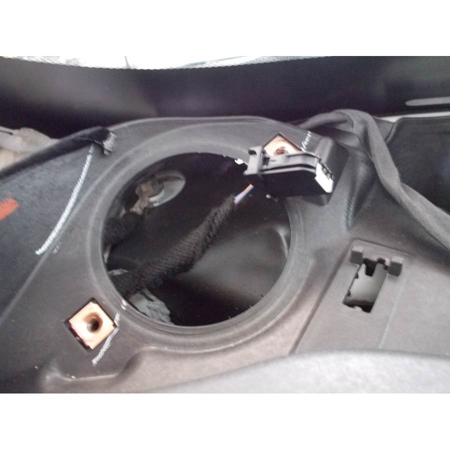 2015 Chevrolet Silverado 2500/3500 Dash speaker removed