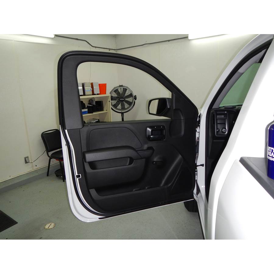 2014 Chevrolet Silverado 1500 Front door speaker location