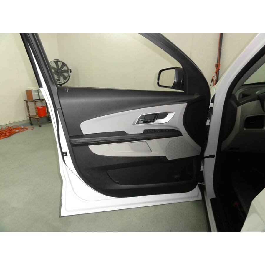 2011 Chevrolet Equinox Front door speaker location