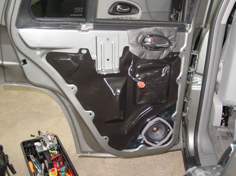 What Size Speakers are in a 2006 Chevy Trailblazer 