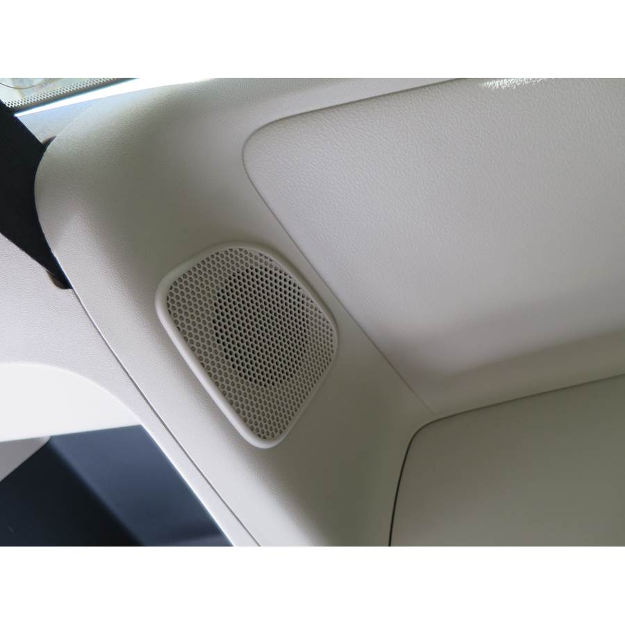 2016 Toyota Sienna Far-rear side speaker location