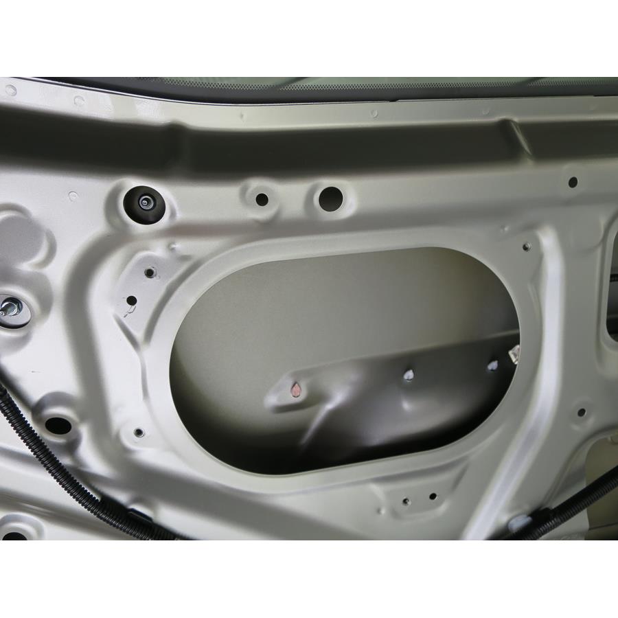 2017 Toyota Sienna Tailgate speaker removed