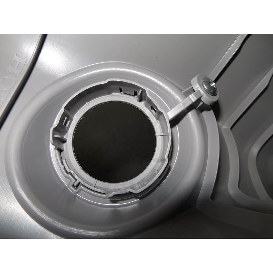 2016 Honda Pilot Touring Front pillar speaker removed