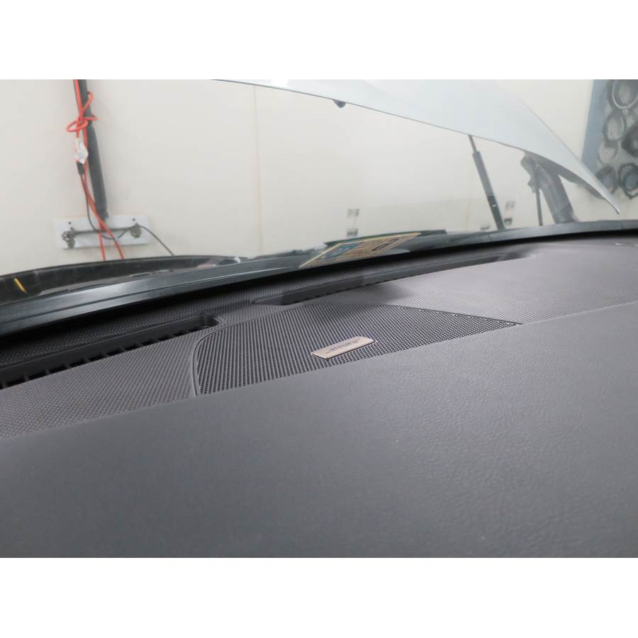 2022 Nissan Maxima Center dash speaker location