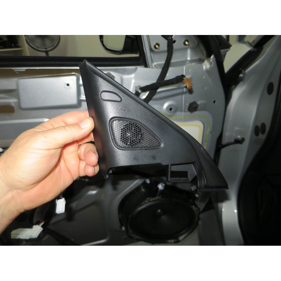 2020 Nissan Maxima Front door tweeter location