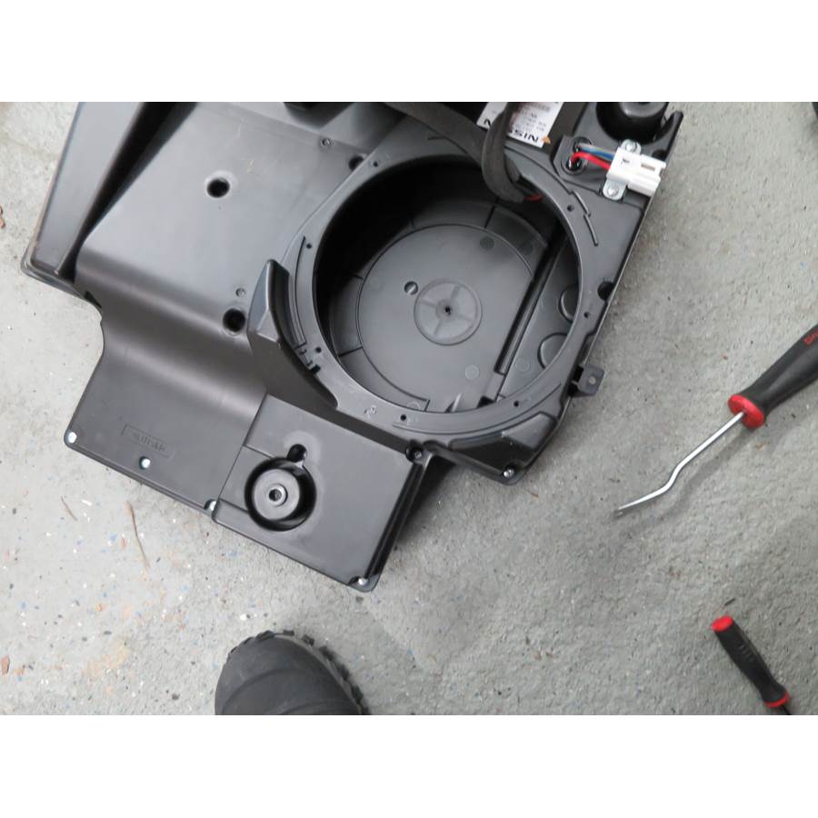 2018 Nissan Titan Under front seat speaker removed
