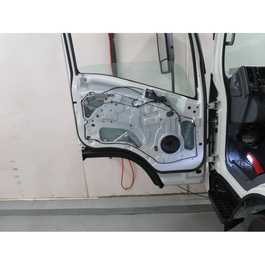 2016 Chevrolet 4500LCF Front door speaker